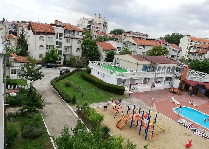 Bravo 1-vichevi Σάνι Μπιτς