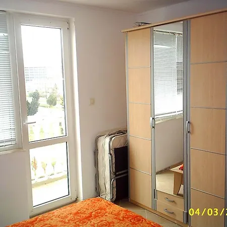 Apartment Bravo 1-vichevi