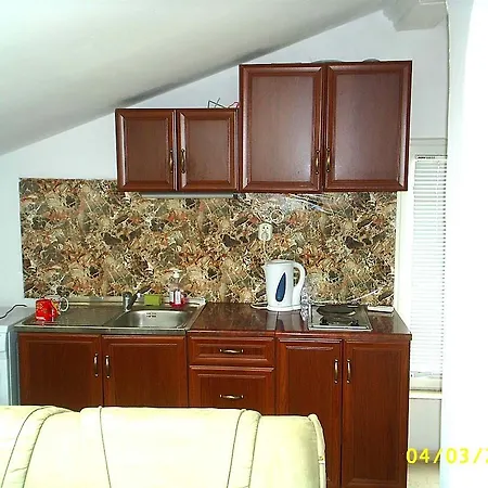 Apartment Bravo 1-vichevi