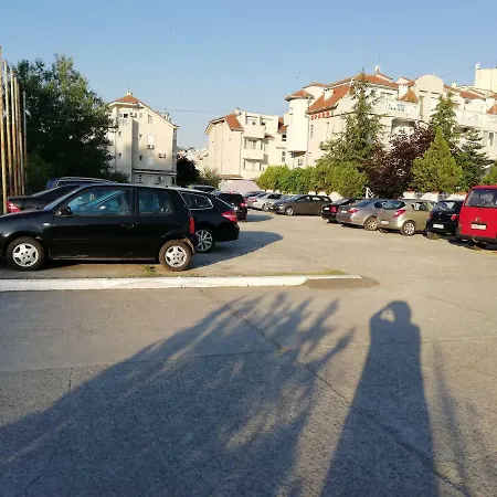 公寓 Bravo 1-vichevi 阳光海滩